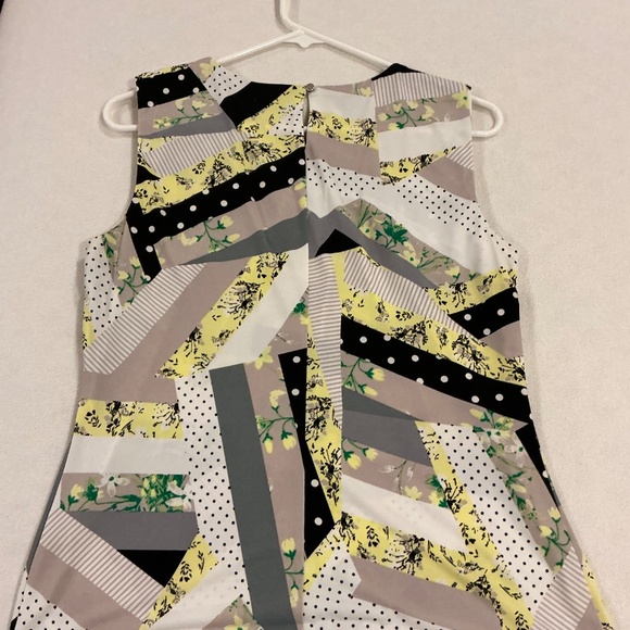 Calvin Klein Sleeveless Yellow and Black Top Size Large - Picture 4 of 4